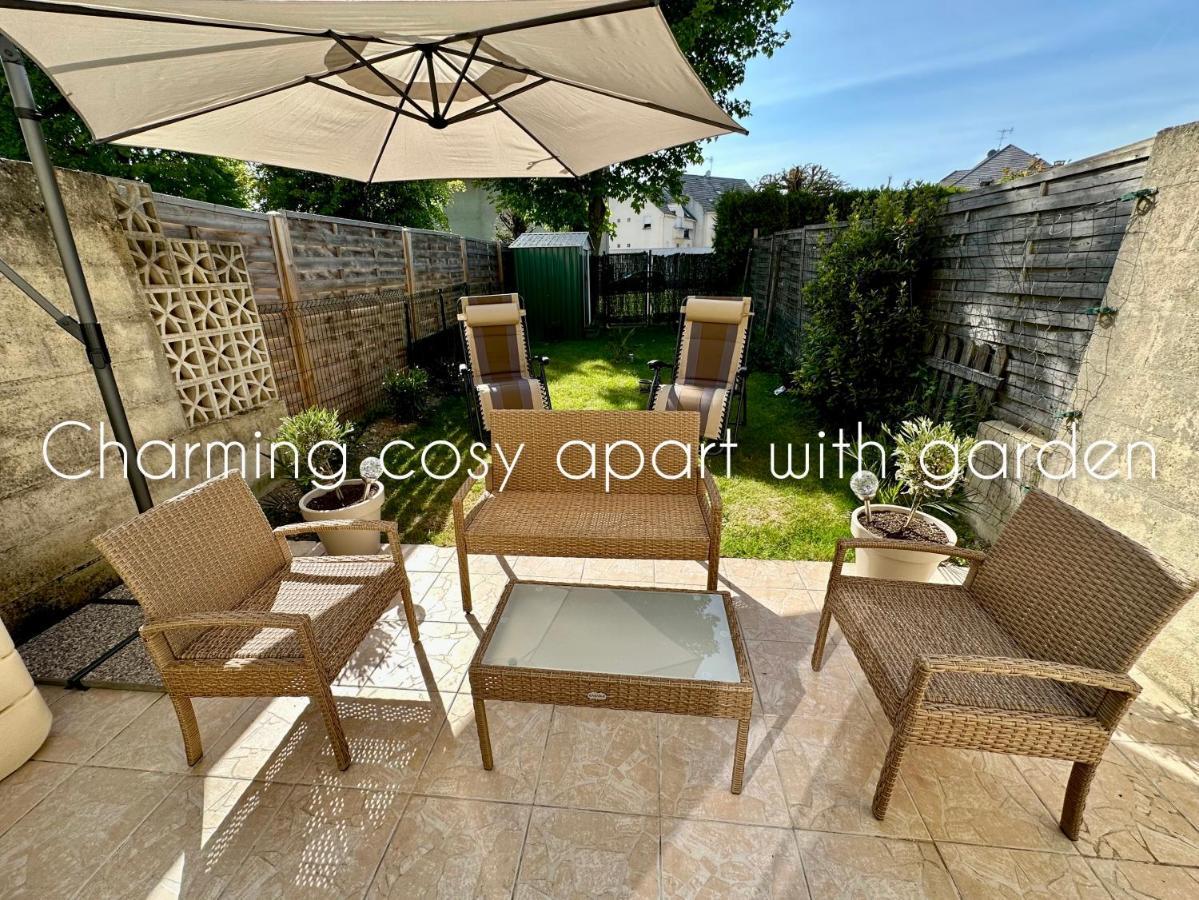 Charming Cosy Apart With Garden Free Parking เกลย์-ซูยี ภายนอก รูปภาพ