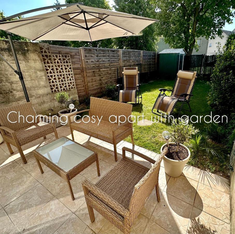 Charming Cosy Apart With Garden Free Parking เกลย์-ซูยี ภายนอก รูปภาพ