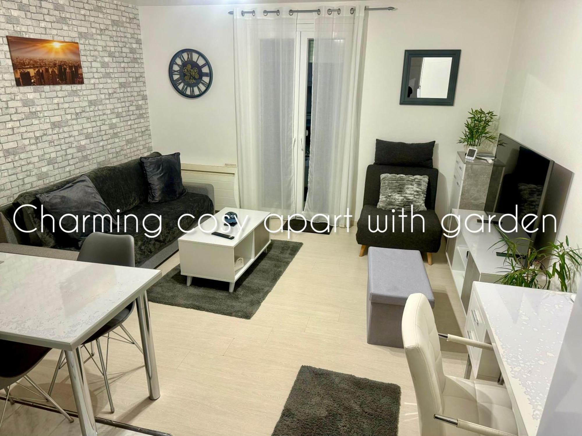 Charming Cosy Apart With Garden Free Parking เกลย์-ซูยี ภายนอก รูปภาพ